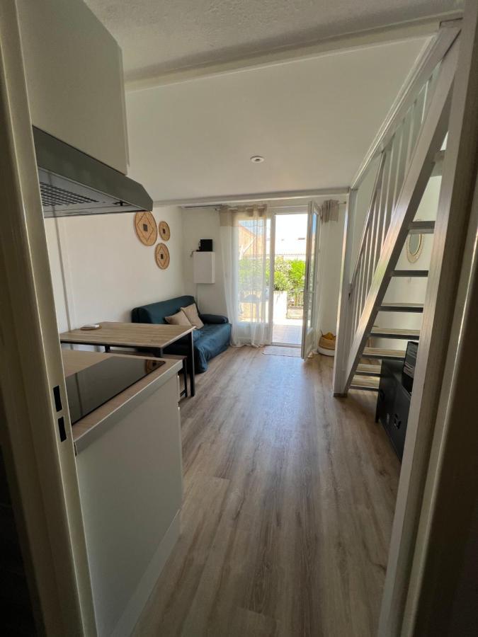 Petite maison de vacances au bord de l'eau Leucate Extérieur photo